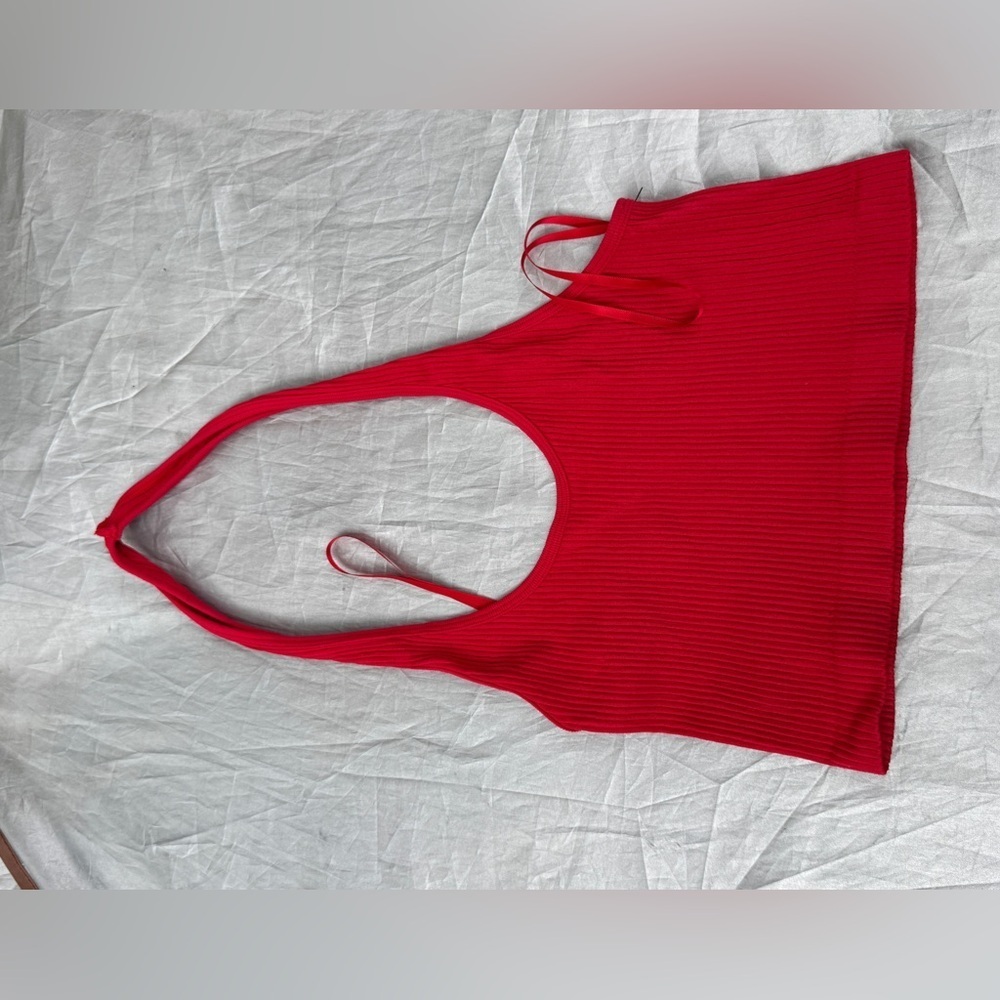 Red Ribbed Crop Top - Picture 10 of 10